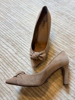 Vaneli Taupe Suede Knot-Front Pointed Toe Pumps